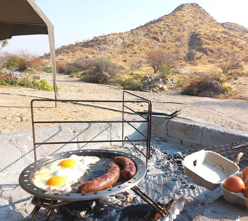 Achab Self Catering Tent Usakos Eksteriør billede